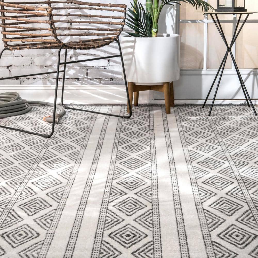 Gray and White Striped Synthetic 4' x 6' Reversible Area Rug