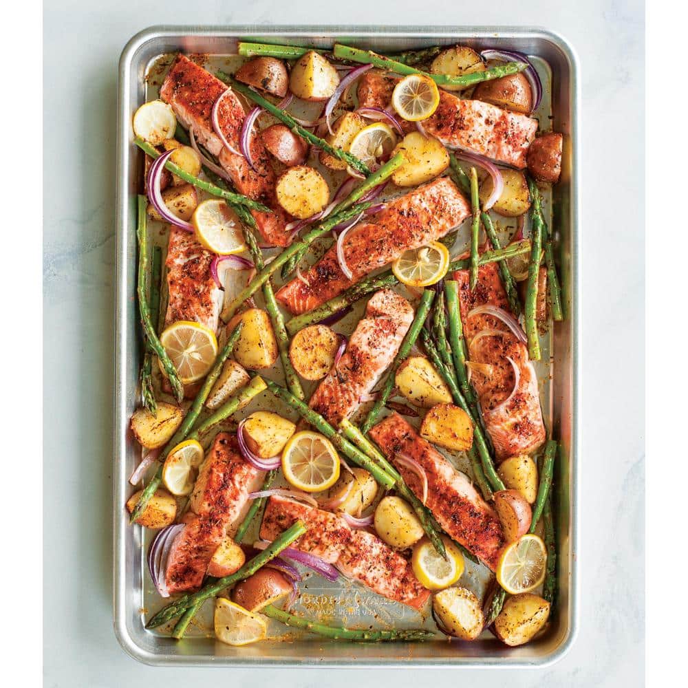 Nordic Ware Aluminum 18" Half Baking Sheet with Lid