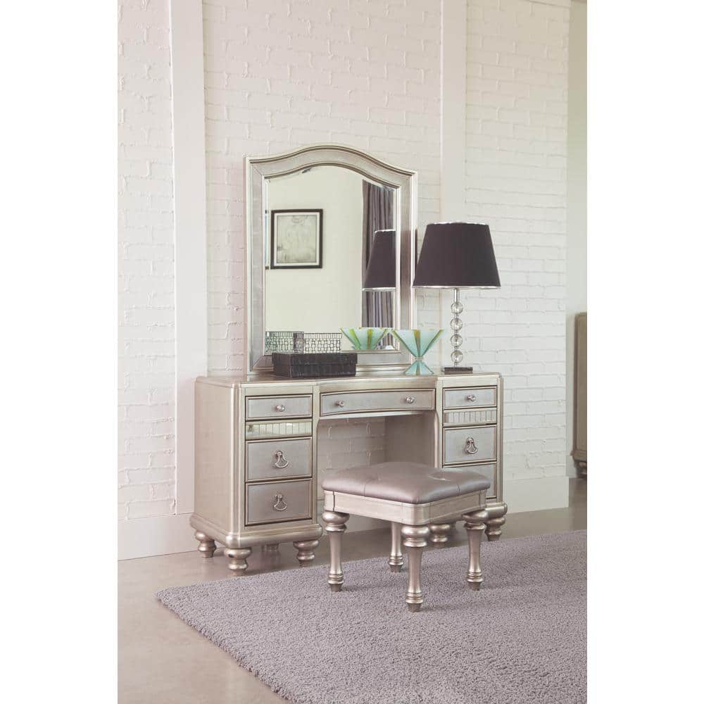 Glamorous Gold 18" Transitional Vanity Stool with Metallic Finish