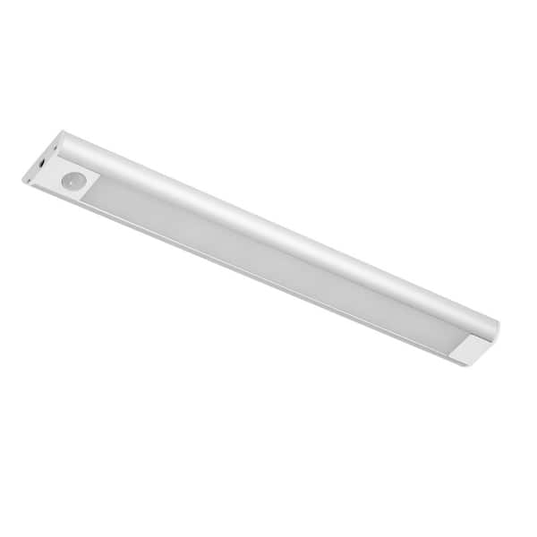 Maxxima 12 in. Plug-In Silver Integrated LED Under Cabinet Light with Motion Sensor, 375-Lumens, 3000K Warm White