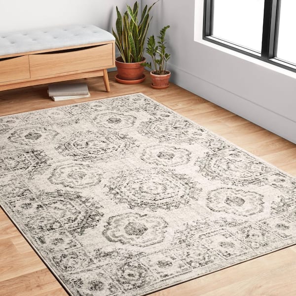 Vivian Charcoal/Ivory 5 Ft. x 8 Ft. Geometric Global Area Rug