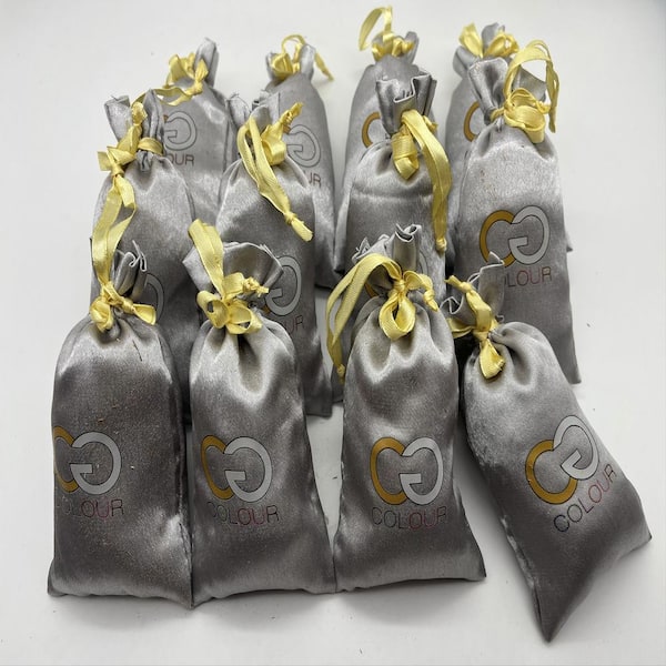 Aromatic Cedar Sachets, 12 Pieces