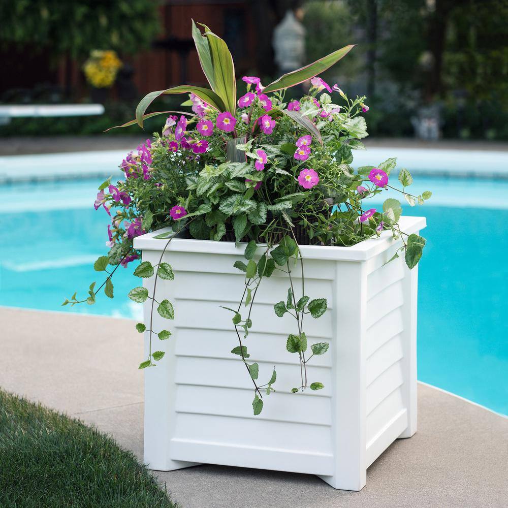 Lakeland White Resin Square Planter with Water Reservoir