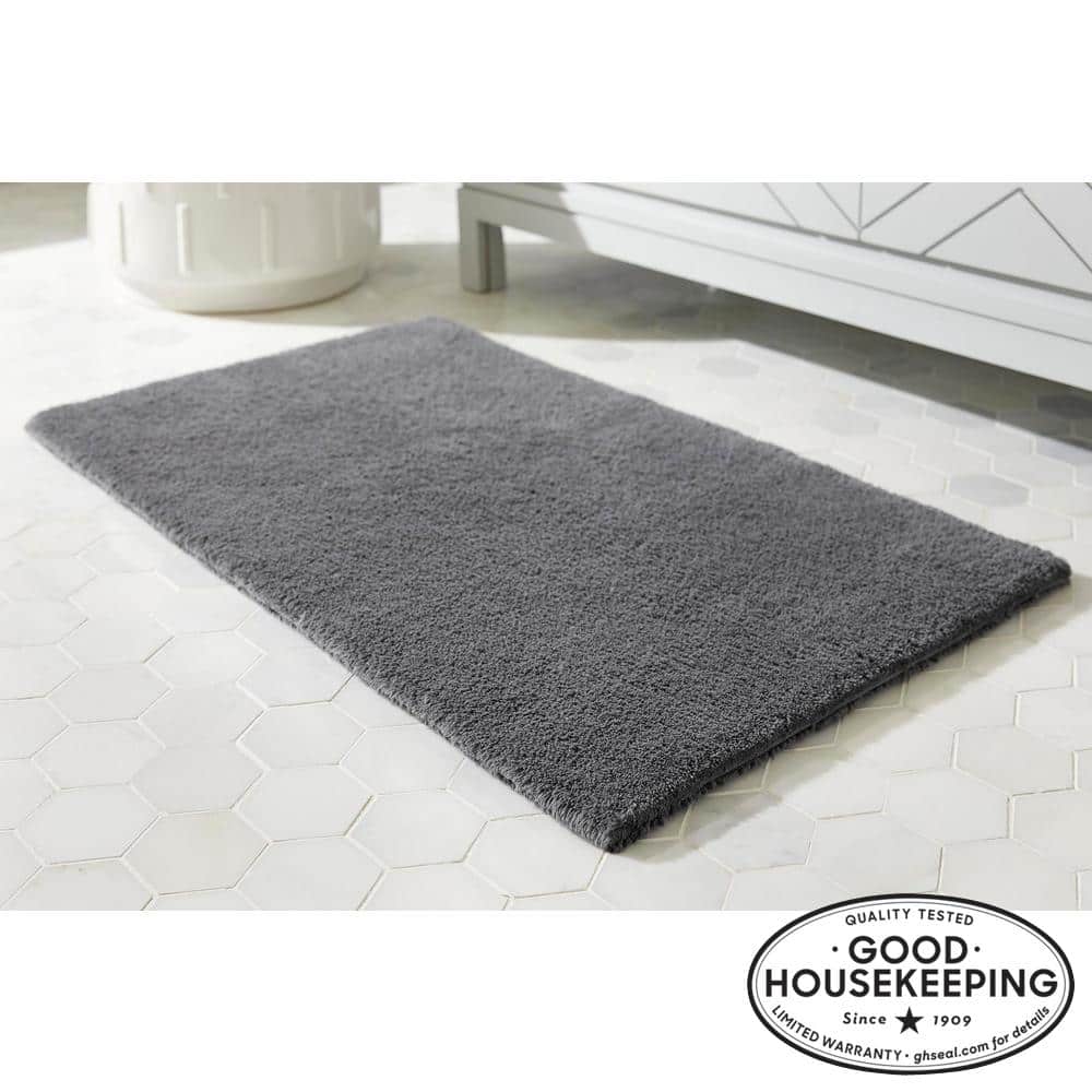 https://images.thdstatic.com/productImages/820a9a75-1ef4-4b56-835f-7655ad3ee0a7/svn/charcoal-home-decorators-collection-bathroom-rugs-bath-mats-hmt438-charcoal-64_1000.jpg