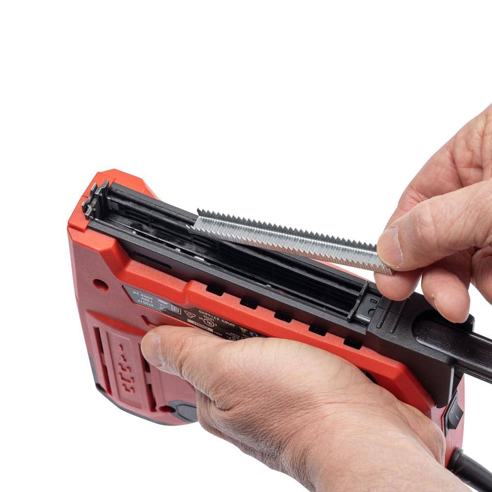 https://images.thdstatic.com/productImages/820af9a6-2f85-4592-872e-fc7cbb921cea/svn/arrow-staple-guns-et501f-66_1000.jpg