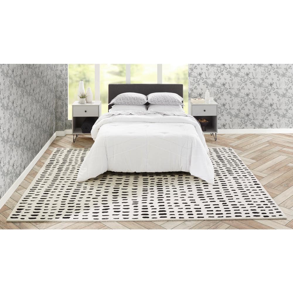 Ivory Geometric Hand Tufted Wool Rug 5ft x 8ft