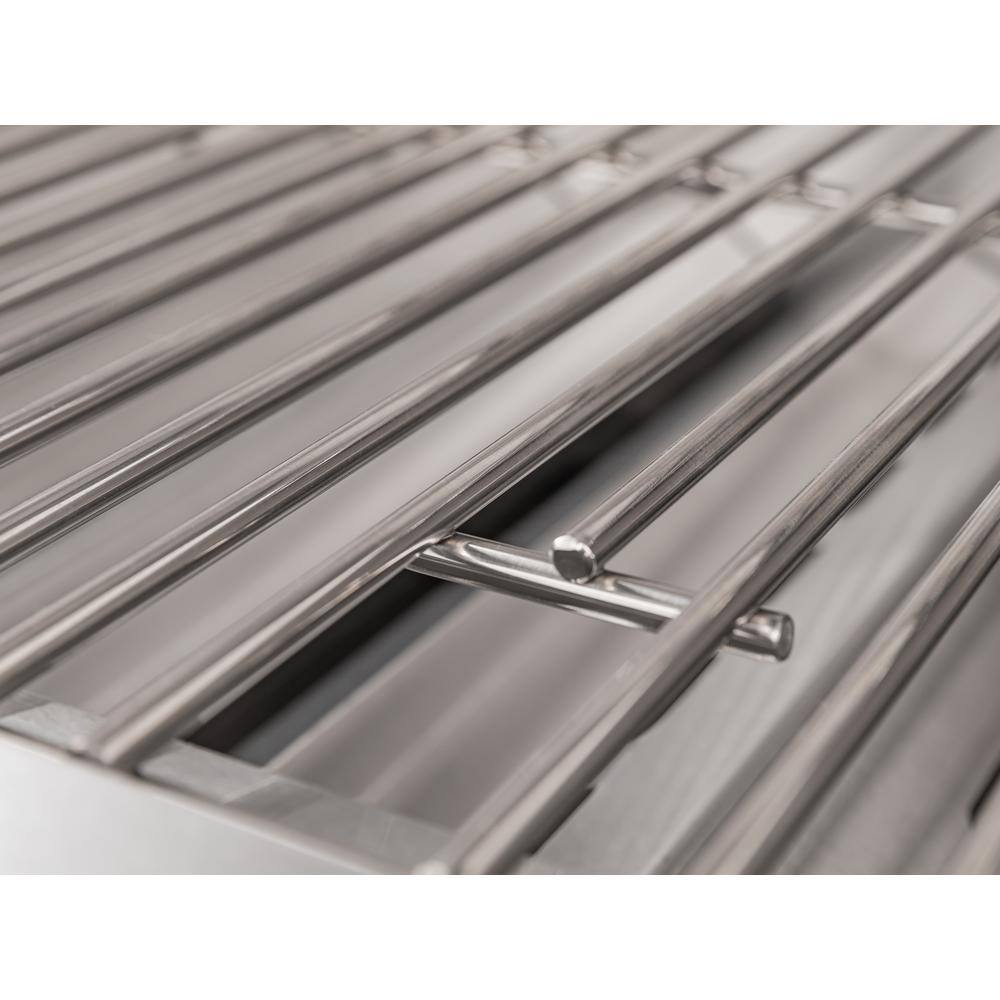 33-Inch Stainless Steel Natural Gas Grill with Rotisserie and Smoker