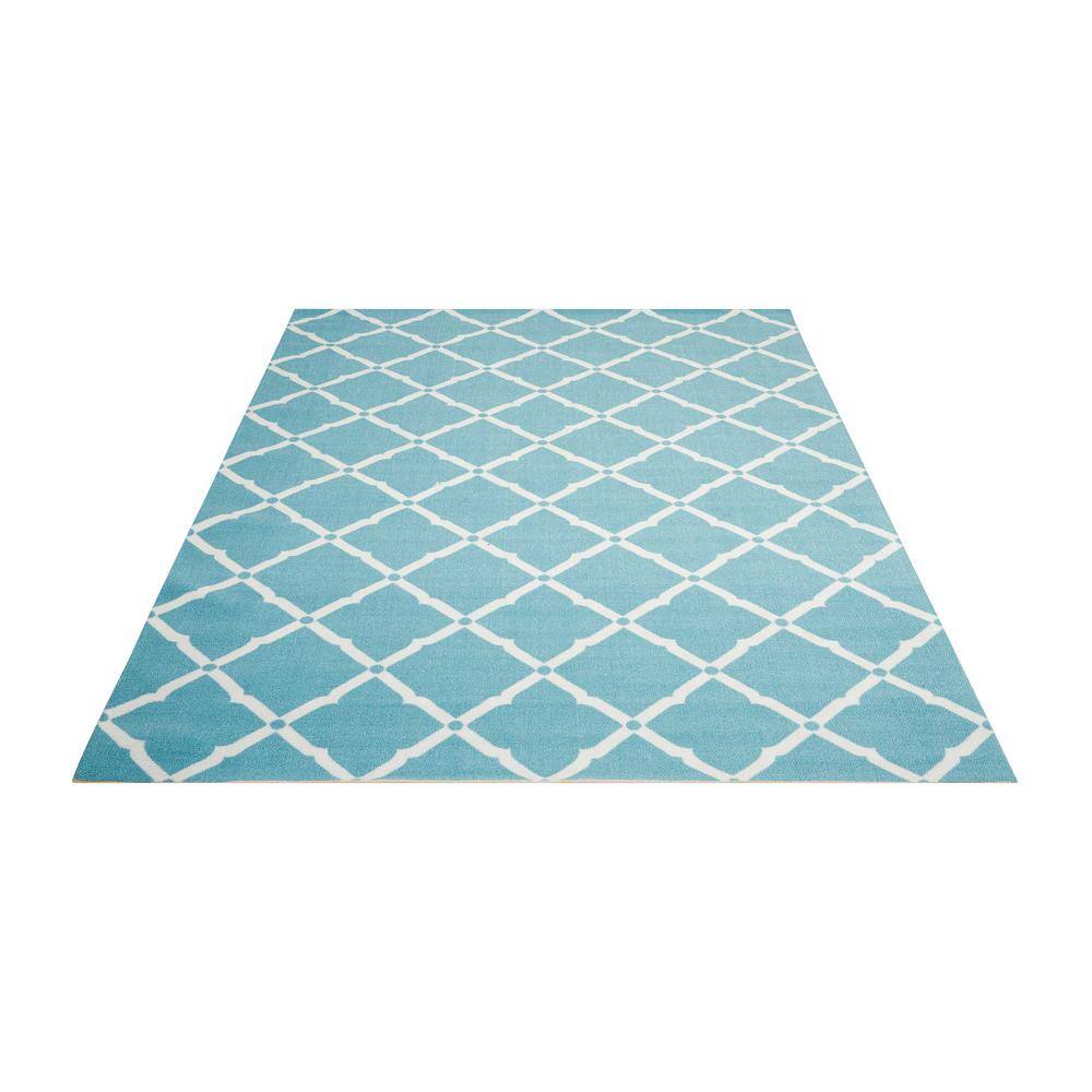 Aqua Floral Bliss 5' x 7' Synthetic Indoor/Outdoor Area Rug