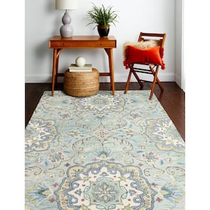 Valencia Lt. Green 4 ft. x 6 ft. (3'6" x 5'6") Geometric Transitional Accent Rug