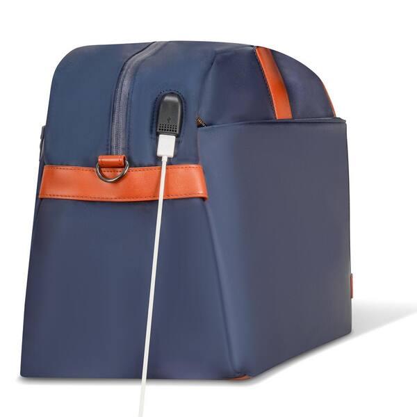 CHAMPS The Weekender 21 in. Navy USB-Charging Water-Resistant