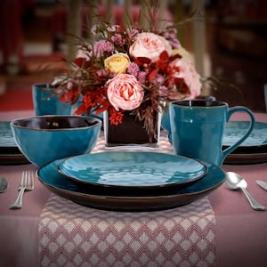 Sea Glass 16-Piece Modern Turquoise Stoneware Dinnerware Set (Service for 4)