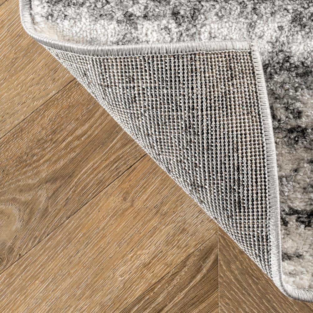 Abstract Braided Gray Synthetic 4' x 6' Easy Care Rug