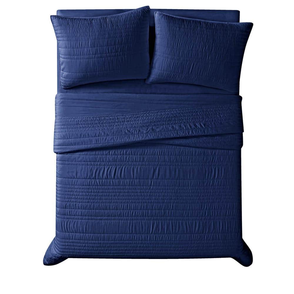 Navy Microfiber Full/Queen Quilt Set with Down Alternative Fill