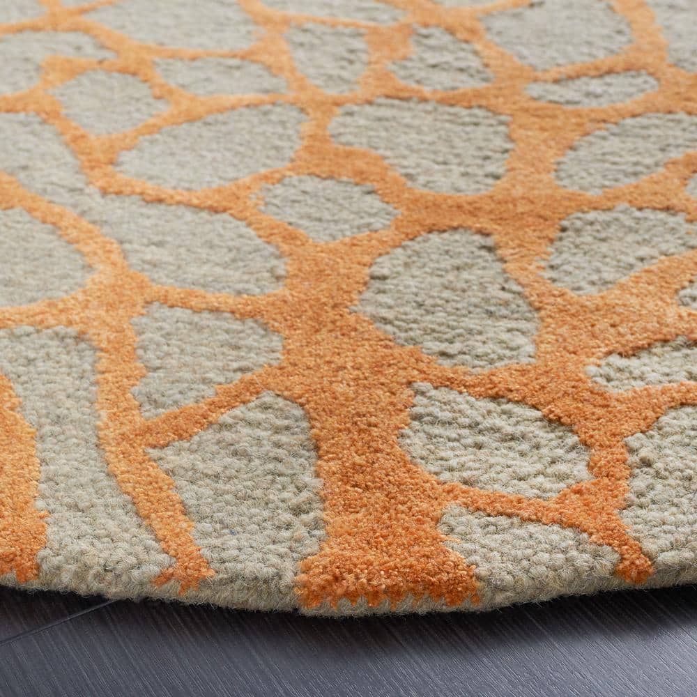 Handmade Tufted Gray Wool 6' Round Area Rug