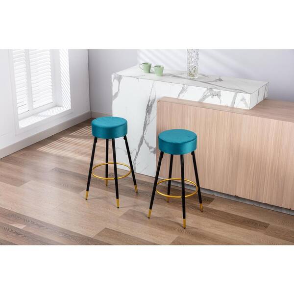 https://images.thdstatic.com/productImages/82b4aee9-76b1-4258-ab4c-63b62fac3dc1/svn/teal-bar-stools-w64138777lwy-31_600.jpg