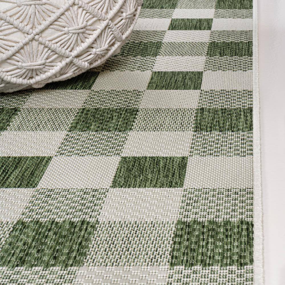 Darcy Green and Cream Geometric Synthetic Indoor/Outdoor Area Rug