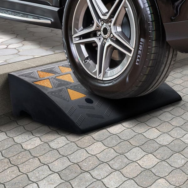 Rubber Curb Ramp 2 Pack, 6 in. Rise Height Heavy-Duty 33069 lbs. /15 T Capacity Threshold Ramps, Driveway Ramps