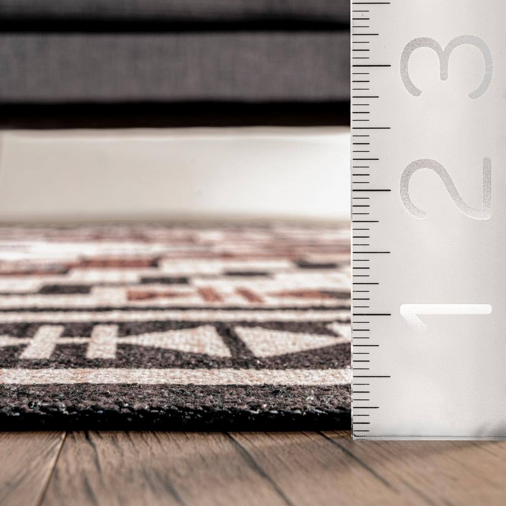 Beige Southwestern Medallion 8' x 10' Washable Area Rug