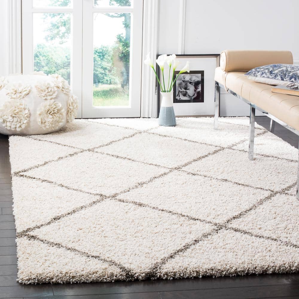 Ivory and Grey Diamond Shag 5' x 7' Area Rug