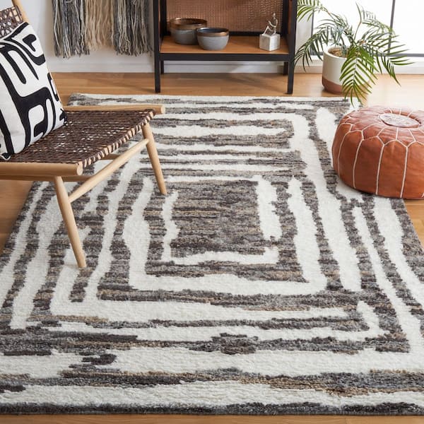 Casablanca 5 ft. x 8 ft. Ivory/Charcoal Two-Toned Spiral Area Rug