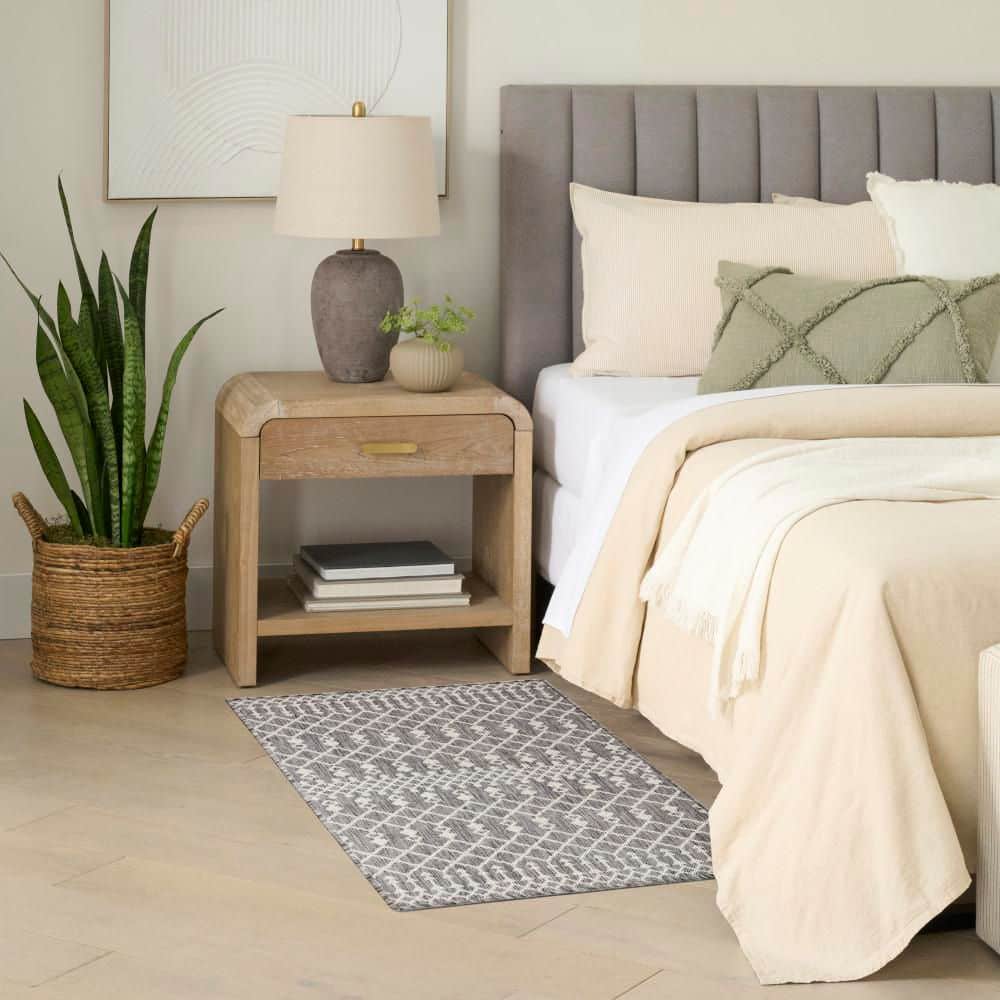 Positano Charcoal 2 ft. x 3 ft. Moroccan Contemporary Area Rug price history on PriceWatchPro