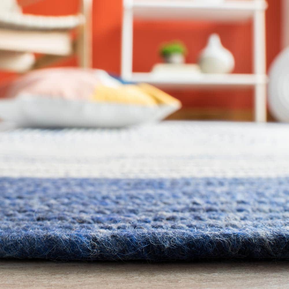 Handwoven Navy and Ivory Wool 4' Round Braided Rug