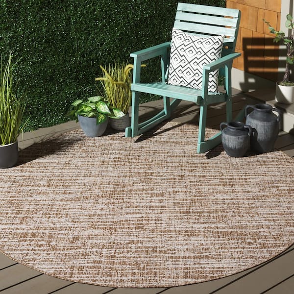 Beach House Brown/Ivory 7 ft. x 7 ft. Distressed Striped Solid Indoor/Outdoor Round Area Rug