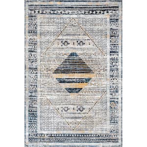 Sarai Machine Washable Light Grey 4 ft. x 6 ft. Distressed Persian Area Rug