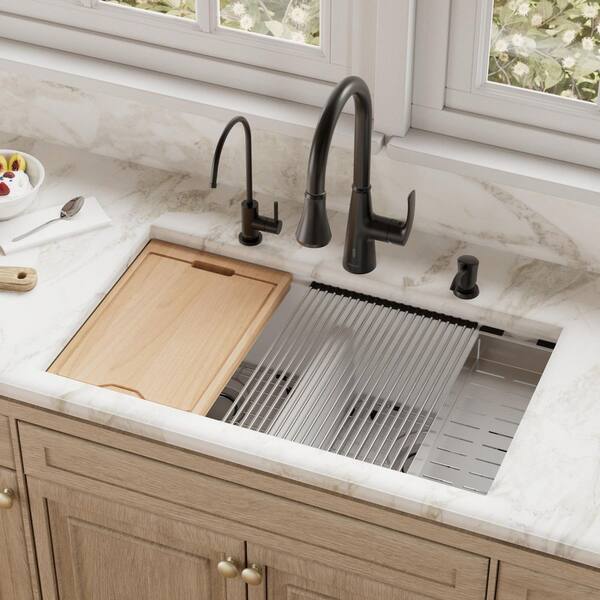 QUWS-880 qt. 32-1/2 in. Double Bowl Undermount Workstation Kitchen Sink in White