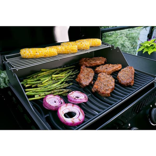 Rogue 425 3-Burner Natural Gas Grill in Black with Cast Iron Cooking Grids and Range Side Burner