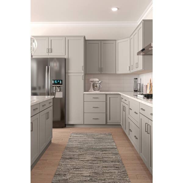 https://images.thdstatic.com/productImages/83485680-bc3a-4a94-9213-aaad39578688/svn/gray-hampton-bay-assembled-kitchen-cabinets-f12u1890r-66_600.jpg