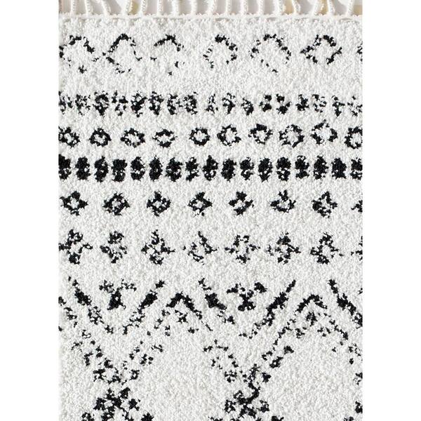 CosmoLiving by Cosmopolitan Mason Shag Shadow Gray White 2 ft x 4 ft. Rectangle Oriental Polypropylene Area Rug