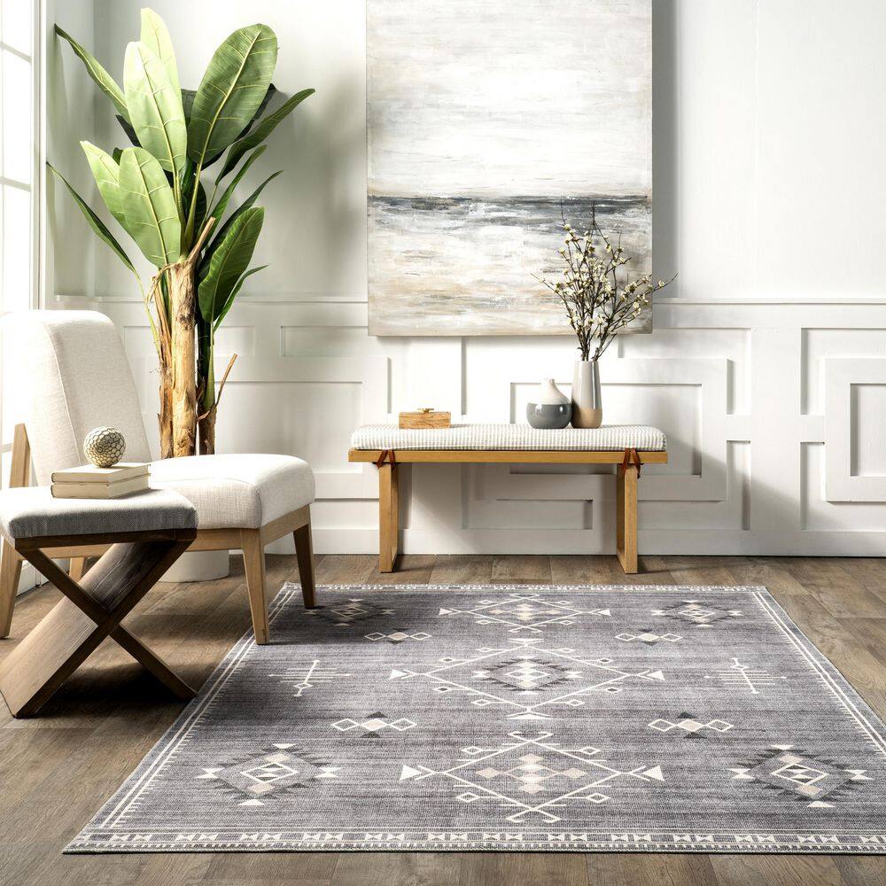 Gray Southwestern Machine Washable Stain-Resistant Area Rug