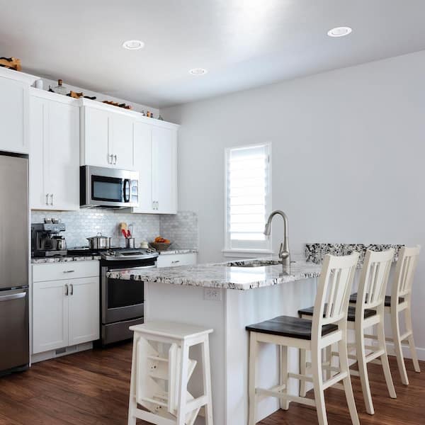 Patriot Under Lighting Matttroy