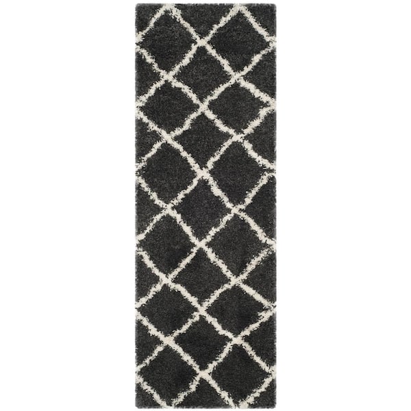 SAFAVIEH Belize Shag Charcoal/Ivory 2 ft. x 5 ft. Geometric Runner Rug