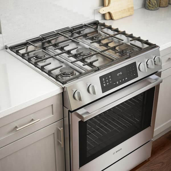 Bosch Benchmark Series 30 in. 4.8 cu. ft. Slide In Gas Range with