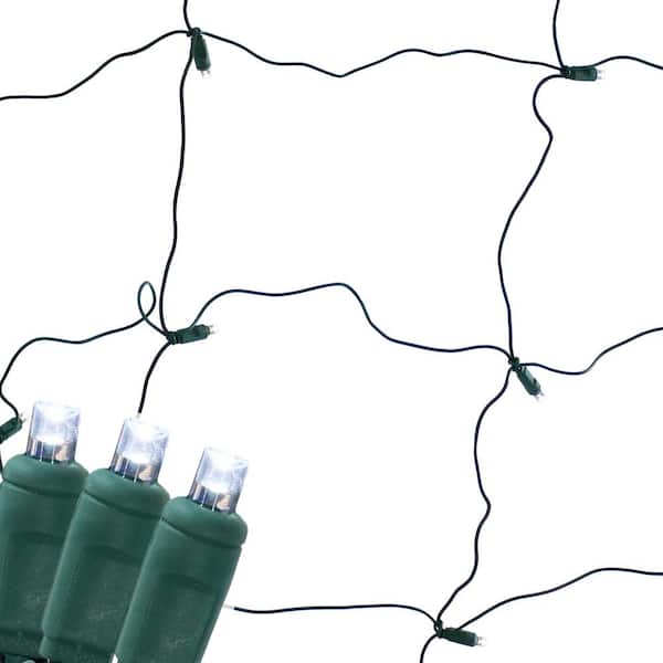 Sunnydaze 5 mm W Angle 6 ft. x 4 ft. 70-Count White LED Netted Lights