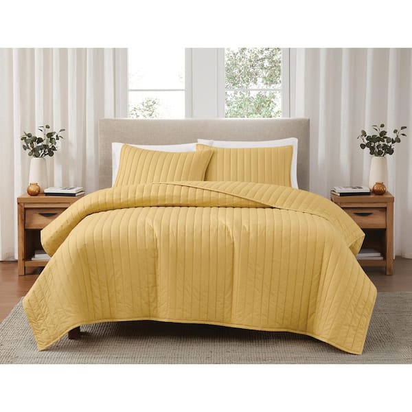 Brooklyn Loom 3-Piece Mustard Yellow Solid Cotton Percale Full/Queen Quilt Set