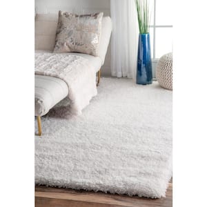 Gynel Solid Shag Snow White 3 ft. x 5 ft. Area Rug