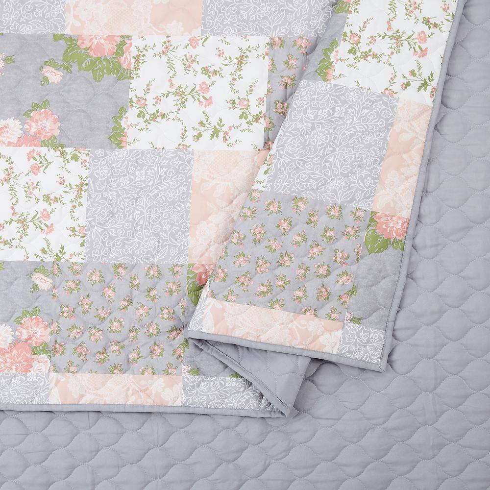 Gray Reversible Patchwork Microfiber Full Quilt Set