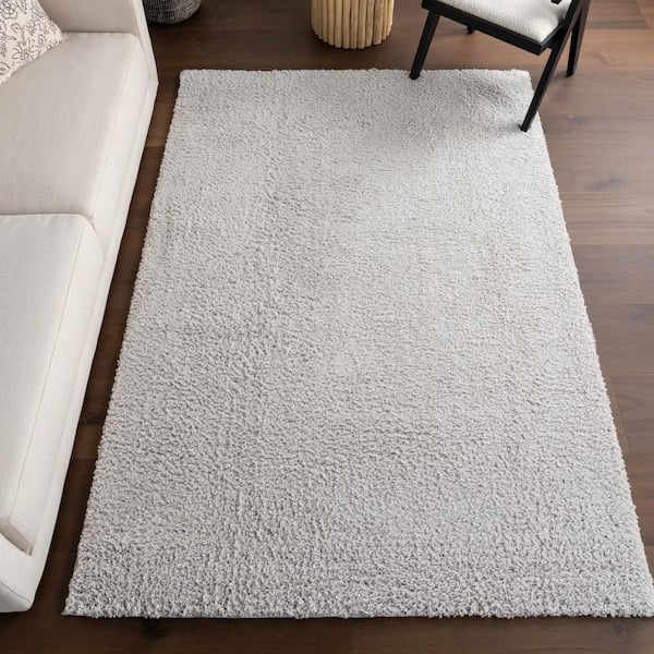 Alaya Solid Light Silver 9 ft. x 12 ft. Indoor Area Rug