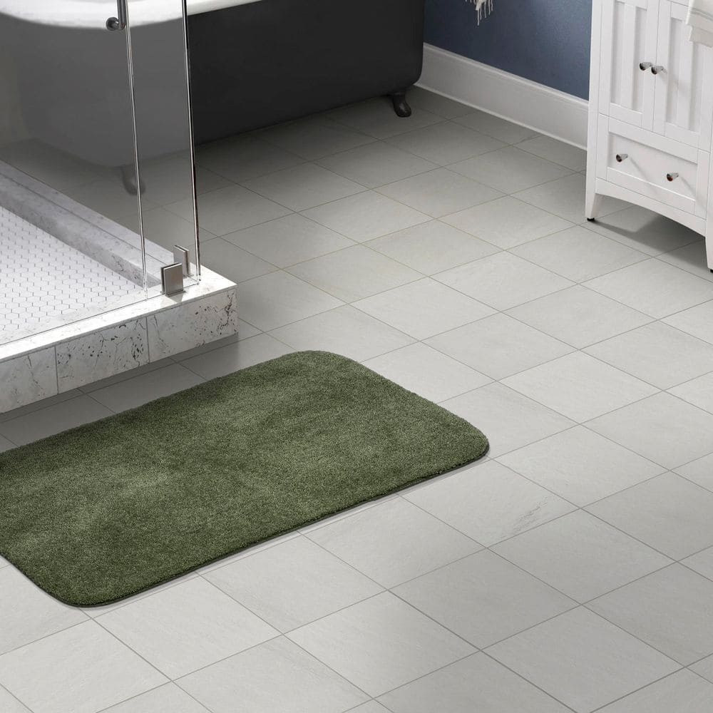 Deep Fern Green Nylon Minimalist Rectangle Bathroom Rug