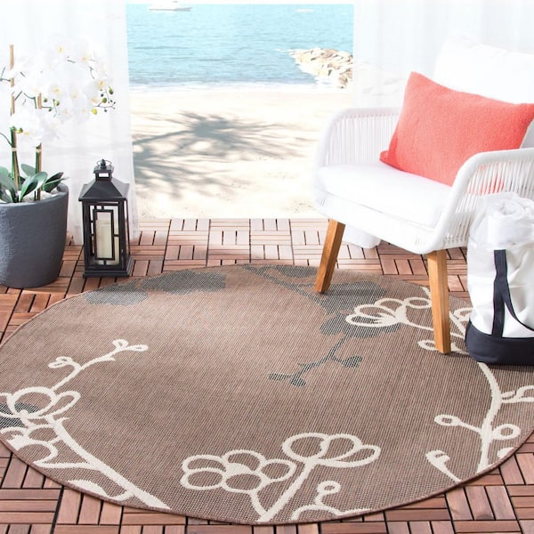 Courtyard Brown Natural/Black 7 ft. x 7 ft. Round Floral Indoor/Outdoor Patio  Area Rug