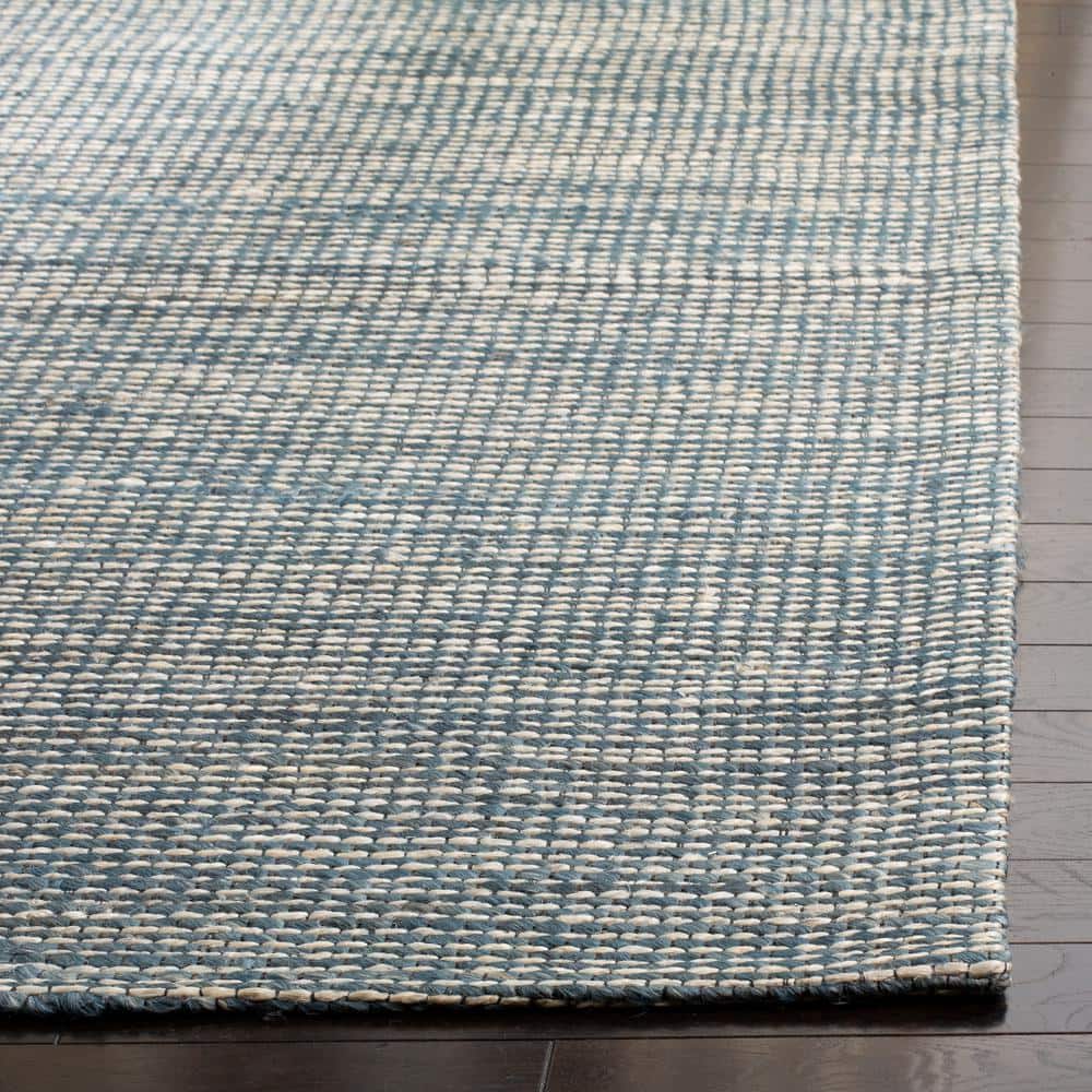 Handmade Marbella Round Blue/Ivory Wool Blend Area Rug, 5' x 8'