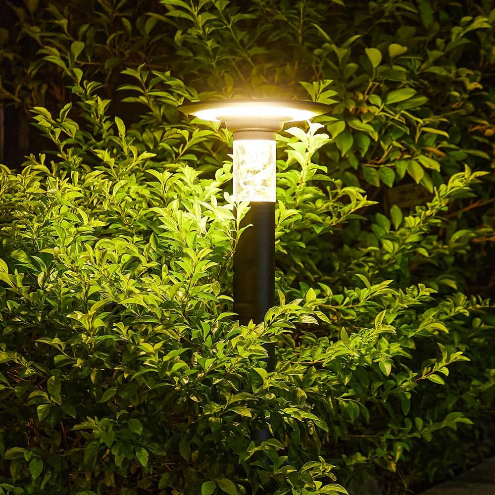 Black Aluminum Solar LED Pathway Light with Frosted Lens