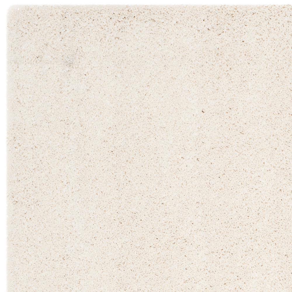 Ivory Square Shag Rug with Wool and Synthetic Fibers