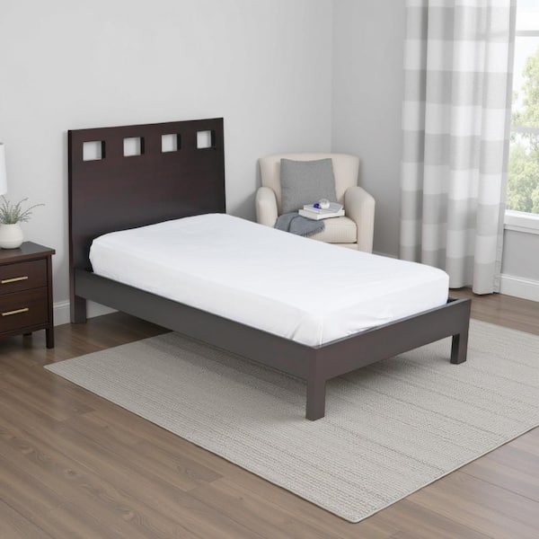 Yee Brown Wood Frame Full Size Platform Bed with Headboard