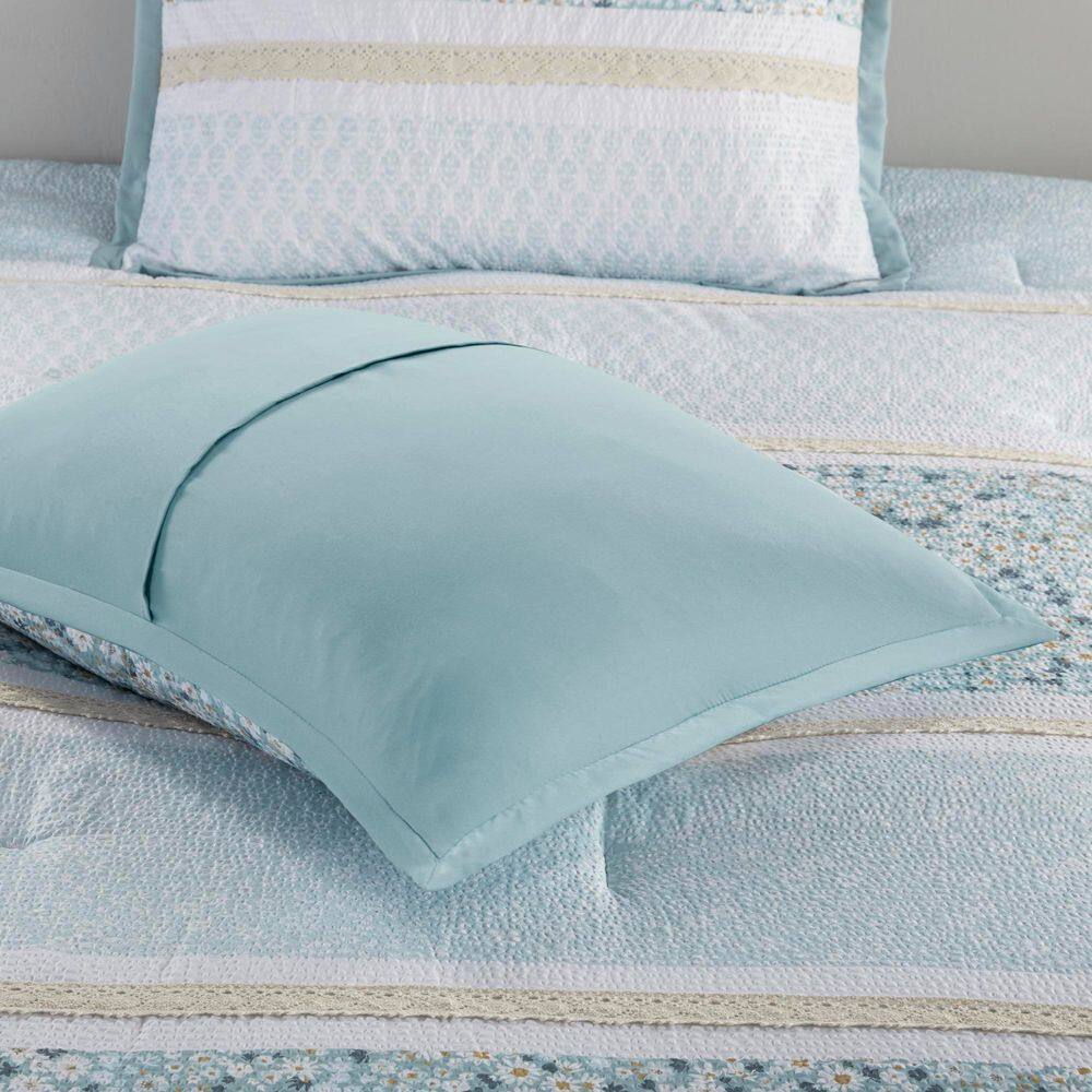 Aqua Seersucker Floral Full Comforter Set with Throw Pillows