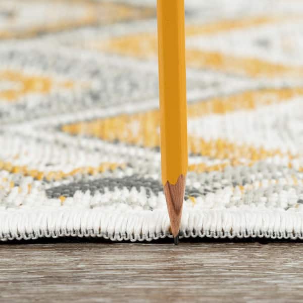 Flora Cream 8 ft. x 10 ft. Geometric Indoor/Outdoor Area Rug
