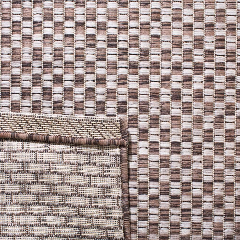 Light Brown & Light Grey Synthetic 9'x12' Easy-Care Outdoor Rug